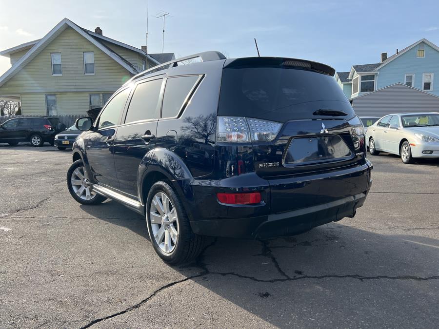 2010 Mitsubishi Outlander 4WD 4dr SE, available for sale in Springfield, Massachusetts | Absolute Motors Inc. Springfield, Massachusetts 2010 Mitsubishi Outlander 4WD 4dr SE, available for sale in Springfield, Massachusetts | Absolute Motors Inc. Springfield, Massachusetts