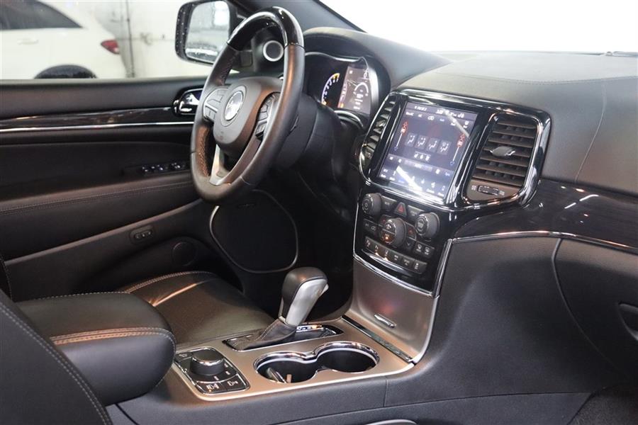 Used Jeep Grand Cherokee OVERLAND 2019 | Fast Track Motors. Paterson, New Jersey Used Jeep Grand Cherokee OVERLAND 2019 | Fast Track Motors. Paterson, New Jersey