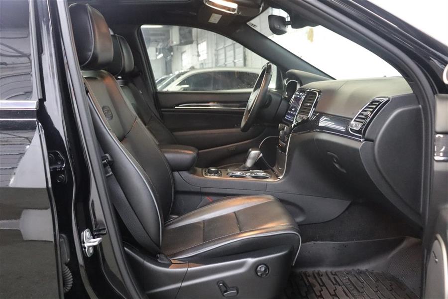 Used Jeep Grand Cherokee OVERLAND 2019 | Fast Track Motors. Paterson, New Jersey Used Jeep Grand Cherokee OVERLAND 2019 | Fast Track Motors. Paterson, New Jersey