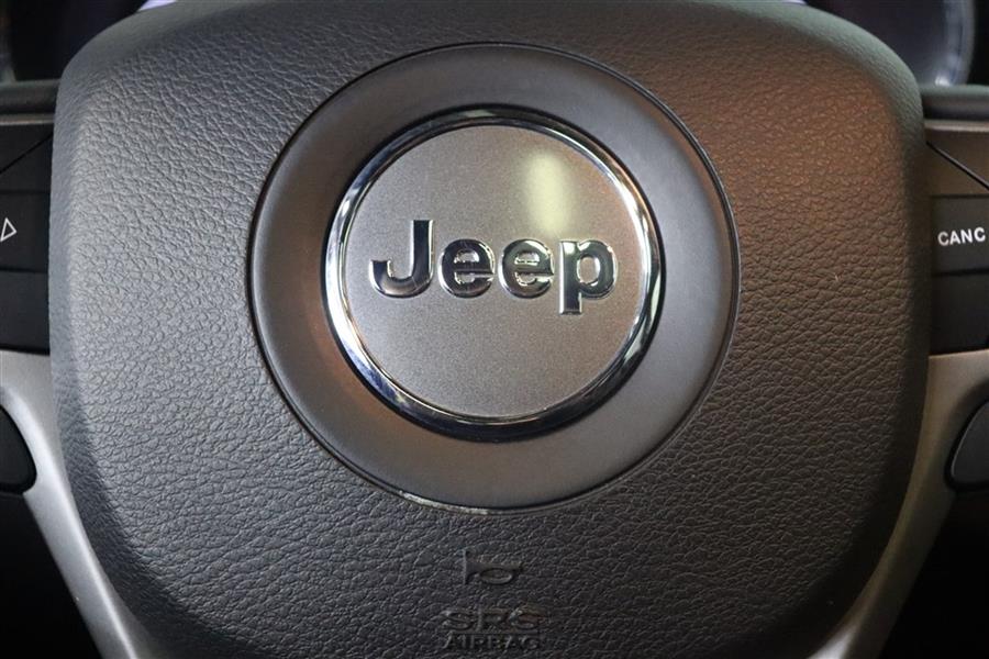 Used Jeep Grand Cherokee OVERLAND 2019 | Fast Track Motors. Paterson, New Jersey Used Jeep Grand Cherokee OVERLAND 2019 | Fast Track Motors. Paterson, New Jersey