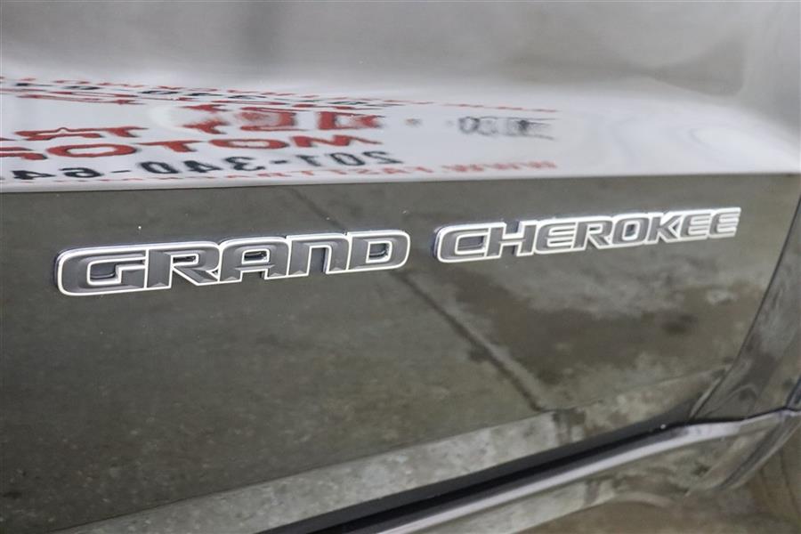 Used Jeep Grand Cherokee OVERLAND 2019 | Fast Track Motors. Paterson, New Jersey Used Jeep Grand Cherokee OVERLAND 2019 | Fast Track Motors. Paterson, New Jersey