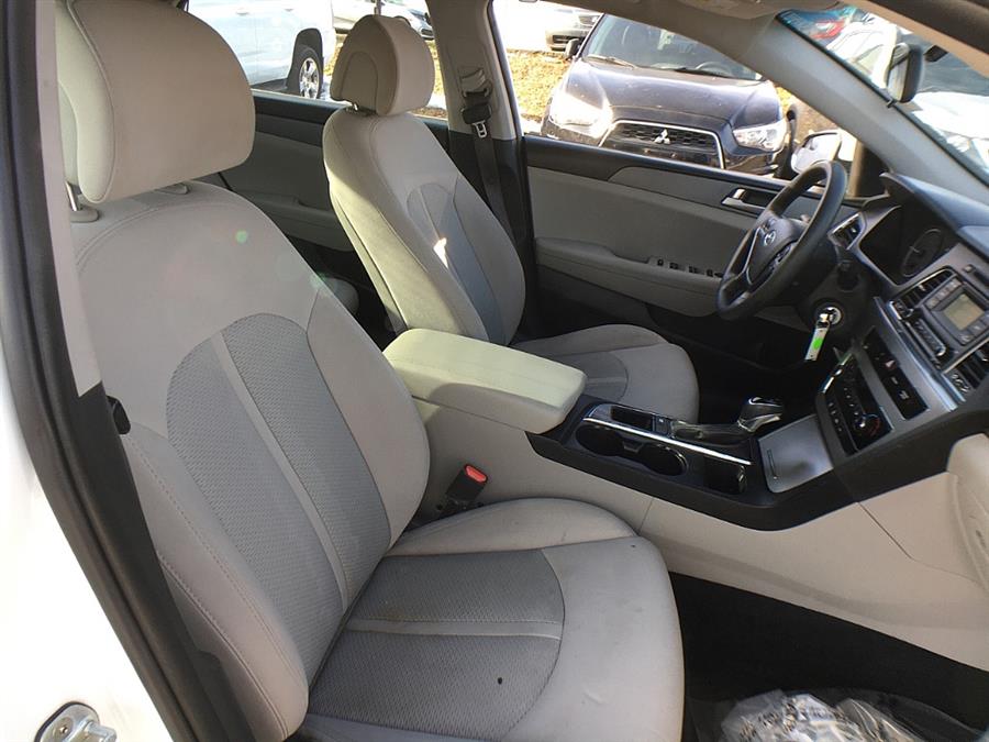 Used Hyundai Sonata SE 2.4L 2017 | Smart Buy Auto Sales, LLC. Wallingford, Connecticut Used Hyundai Sonata SE 2.4L 2017 | Smart Buy Auto Sales, LLC. Wallingford, Connecticut