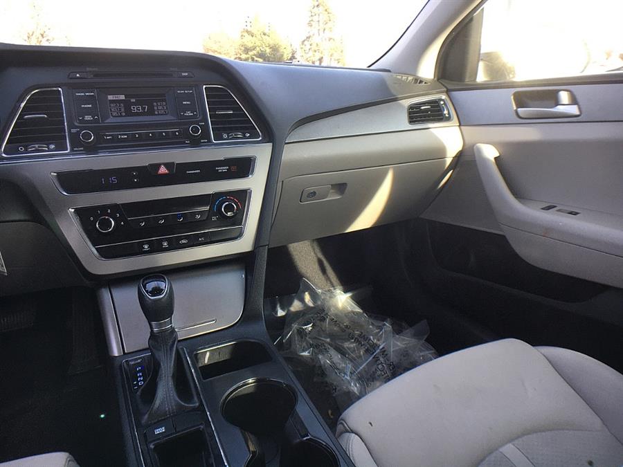 Used Hyundai Sonata SE 2.4L 2017 | Smart Buy Auto Sales, LLC. Wallingford, Connecticut Used Hyundai Sonata SE 2.4L 2017 | Smart Buy Auto Sales, LLC. Wallingford, Connecticut