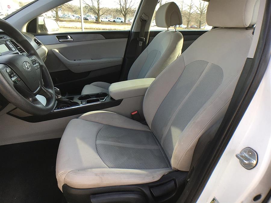 Used Hyundai Sonata SE 2.4L 2017 | Smart Buy Auto Sales, LLC. Wallingford, Connecticut Used Hyundai Sonata SE 2.4L 2017 | Smart Buy Auto Sales, LLC. Wallingford, Connecticut