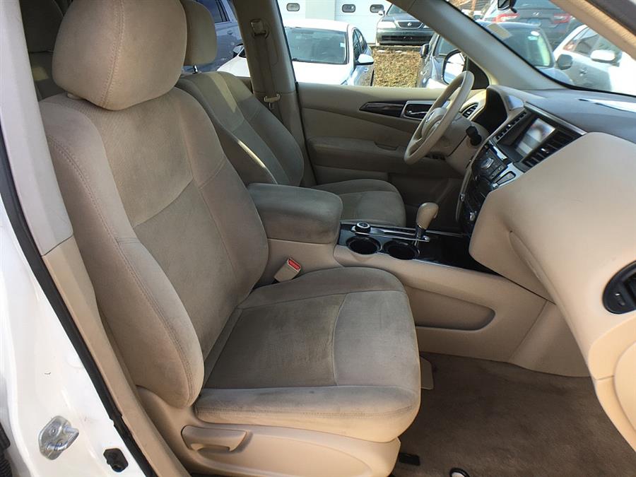 Used Nissan Pathfinder 4WD 4dr Platinum 2013 | Smart Buy Auto Sales, LLC. Wallingford, Connecticut Used Nissan Pathfinder 4WD 4dr Platinum 2013 | Smart Buy Auto Sales, LLC. Wallingford, Connecticut