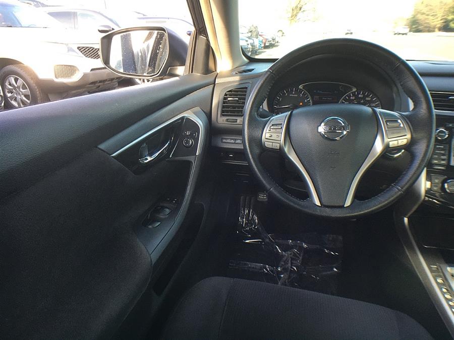 Used Nissan Altima 4dr Sdn I4 2.5 S 2013 | Smart Buy Auto Sales, LLC. Wallingford, Connecticut Used Nissan Altima 4dr Sdn I4 2.5 S 2013 | Smart Buy Auto Sales, LLC. Wallingford, Connecticut