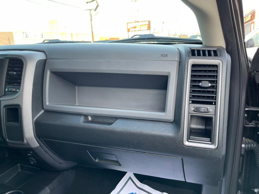 Used Ram 3500 Tradesman 4x4 Crew Cab 8'' Box 2018 | 5 Towns Drive. Inwood, New York Used Ram 3500 Tradesman 4x4 Crew Cab 8'' Box 2018 | 5 Towns Drive. Inwood, New York