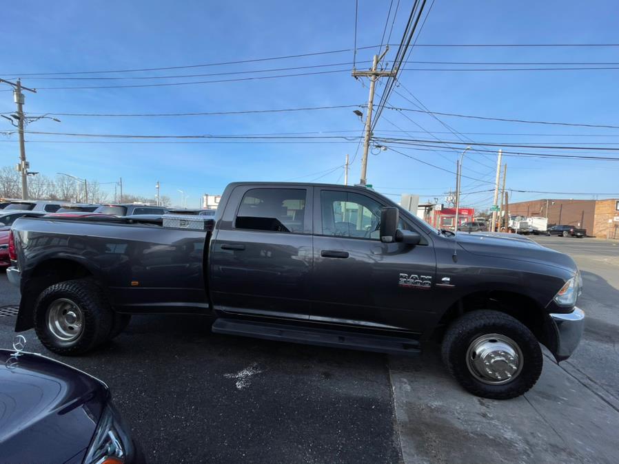Used Ram 3500 Tradesman 4x4 Crew Cab 8'' Box 2018 | 5 Towns Drive. Inwood, New York Used Ram 3500 Tradesman 4x4 Crew Cab 8'' Box 2018 | 5 Towns Drive. Inwood, New York
