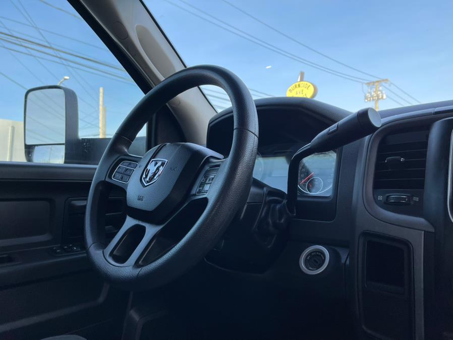 Used Ram 3500 Tradesman 4x4 Crew Cab 8'' Box 2018 | 5 Towns Drive. Inwood, New York Used Ram 3500 Tradesman 4x4 Crew Cab 8'' Box 2018 | 5 Towns Drive. Inwood, New York