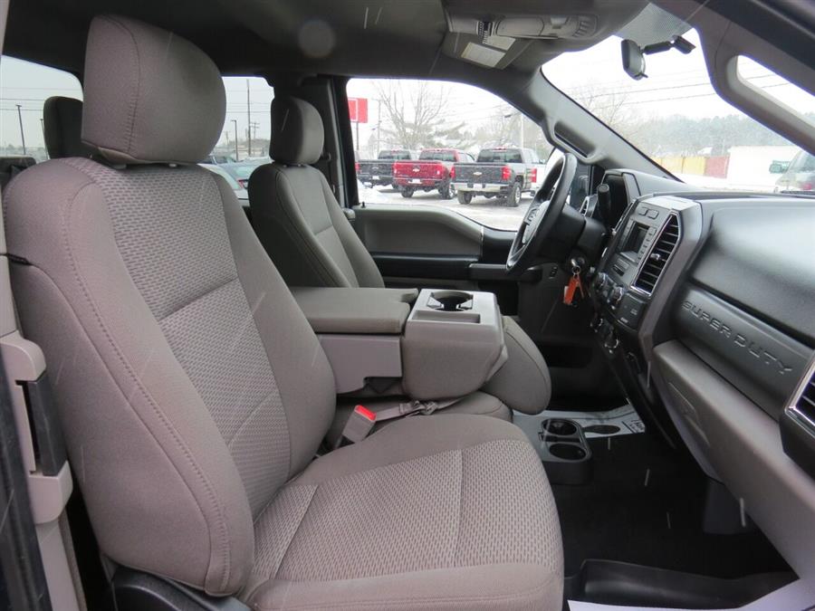 Used Ford F-250 Super Duty XLT 4x4 4dr SuperCab 6.8 ft. SB Pickup 2017 | Lake City Exports Inc. Auburn, Maine Used Ford F-250 Super Duty XLT 4x4 4dr SuperCab 6.8 ft. SB Pickup 2017 | Lake City Exports Inc. Auburn, Maine