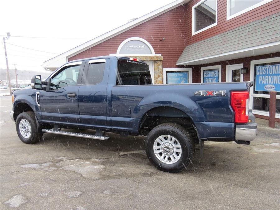 Used Ford F-250 Super Duty XLT 4x4 4dr SuperCab 6.8 ft. SB Pickup 2017 | Lake City Exports Inc. Auburn, Maine Used Ford F-250 Super Duty XLT 4x4 4dr SuperCab 6.8 ft. SB Pickup 2017 | Lake City Exports Inc. Auburn, Maine
