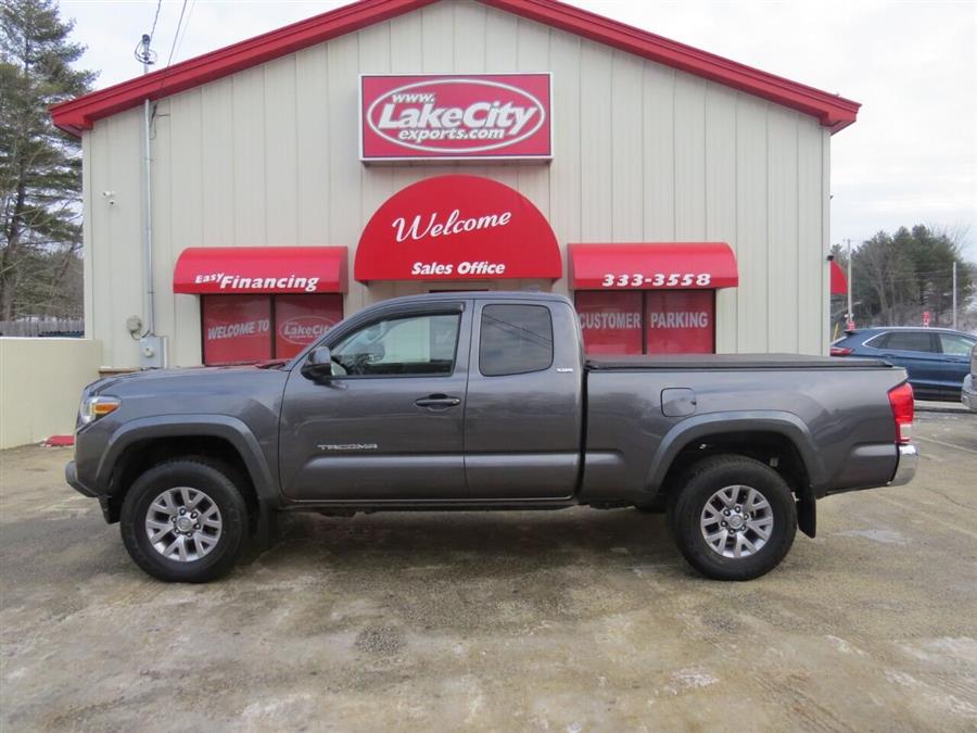 Used Toyota Tacoma SR5 V6 4x4 4dr Access Cab 6.1 ft LB 2017 | Lake City Exports Inc. Auburn, Maine Used Toyota Tacoma SR5 V6 4x4 4dr Access Cab 6.1 ft LB 2017 | Lake City Exports Inc. Auburn, Maine