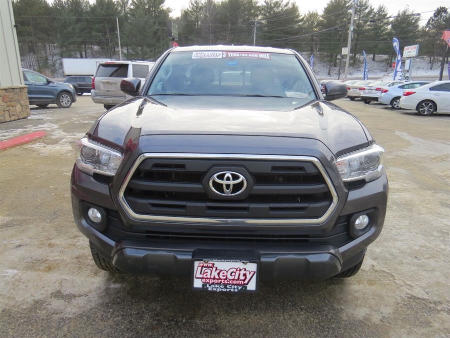 Used Toyota Tacoma SR5 V6 4x4 4dr Access Cab 6.1 ft LB 2017 | Lake City Exports Inc. Auburn, Maine Used Toyota Tacoma SR5 V6 4x4 4dr Access Cab 6.1 ft LB 2017 | Lake City Exports Inc. Auburn, Maine