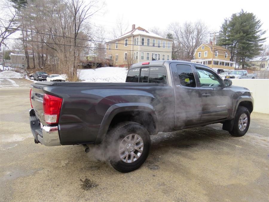 Used Toyota Tacoma SR5 V6 4x4 4dr Access Cab 6.1 ft LB 2017 | Lake City Exports Inc. Auburn, Maine Used Toyota Tacoma SR5 V6 4x4 4dr Access Cab 6.1 ft LB 2017 | Lake City Exports Inc. Auburn, Maine