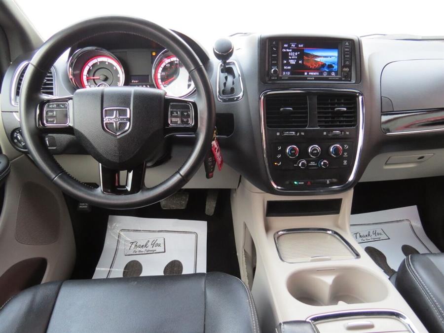 Used Dodge Grand Caravan SXT 4dr Mini Van 2018 | Lake City Exports Inc. Auburn, Maine Used Dodge Grand Caravan SXT 4dr Mini Van 2018 | Lake City Exports Inc. Auburn, Maine