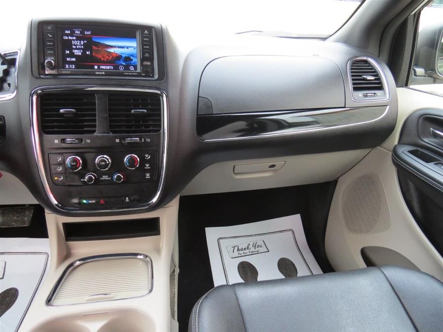 Used Dodge Grand Caravan SXT 4dr Mini Van 2018 | Lake City Exports Inc. Auburn, Maine Used Dodge Grand Caravan SXT 4dr Mini Van 2018 | Lake City Exports Inc. Auburn, Maine