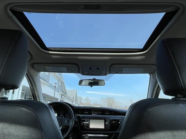 Used Toyota Corolla S 2015 | Blasius Federal Road. Brookfield, Connecticut Used Toyota Corolla S 2015 | Blasius Federal Road. Brookfield, Connecticut
