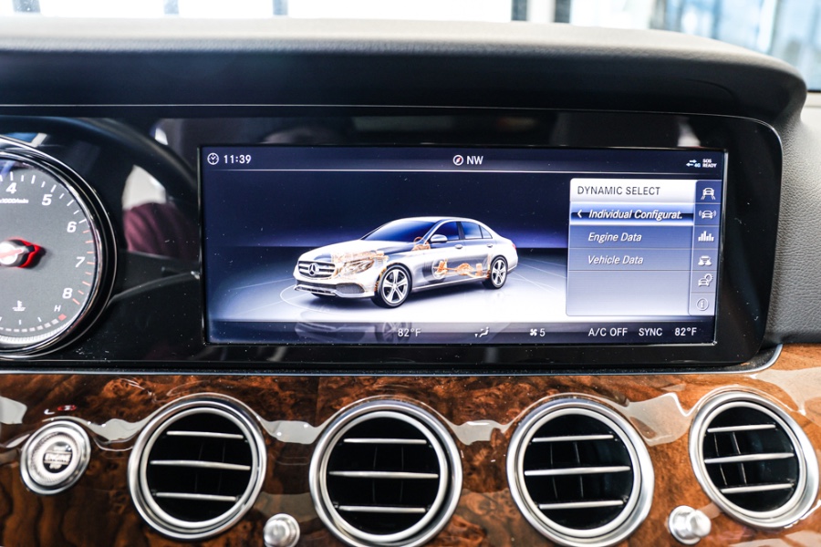 Used Mercedes-Benz E-Class E 300 4MATIC Sedan 2018 | 26 Motors Long Island. ELMONT, New York Used Mercedes-Benz E-Class E 300 4MATIC Sedan 2018 | 26 Motors Long Island. ELMONT, New York