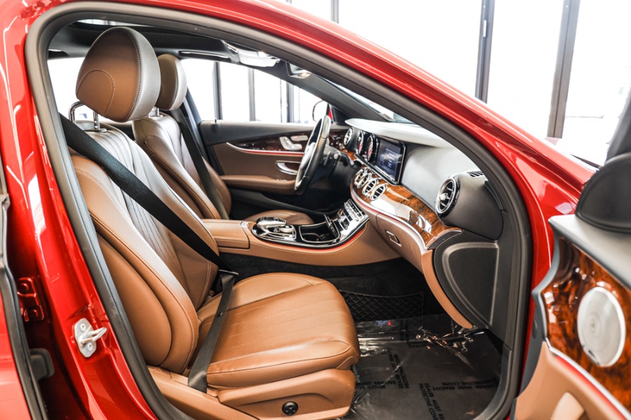 Used Mercedes-Benz E-Class E 300 4MATIC Sedan 2018 | 26 Motors Long Island. ELMONT, New York Used Mercedes-Benz E-Class E 300 4MATIC Sedan 2018 | 26 Motors Long Island. ELMONT, New York