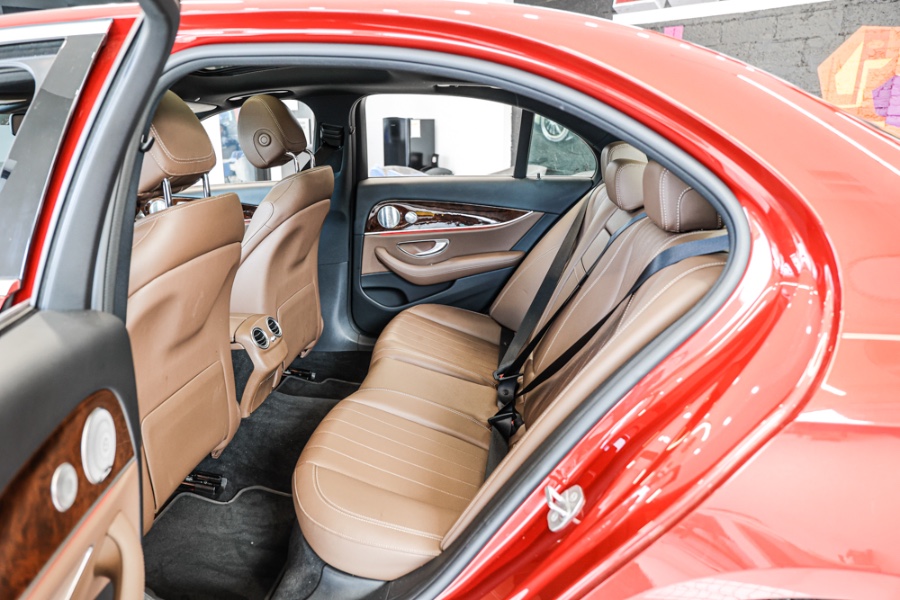 Used Mercedes-Benz E-Class E 300 4MATIC Sedan 2018 | 26 Motors Long Island. ELMONT, New York Used Mercedes-Benz E-Class E 300 4MATIC Sedan 2018 | 26 Motors Long Island. ELMONT, New York