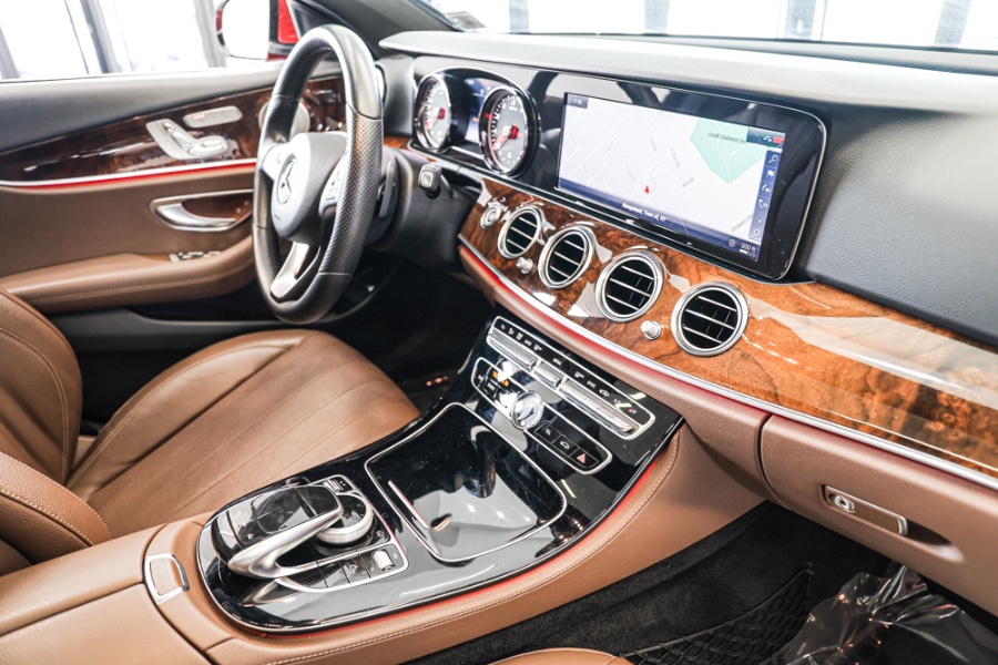 Used Mercedes-Benz E-Class E 300 4MATIC Sedan 2018 | 26 Motors Long Island. ELMONT, New York Used Mercedes-Benz E-Class E 300 4MATIC Sedan 2018 | 26 Motors Long Island. ELMONT, New York