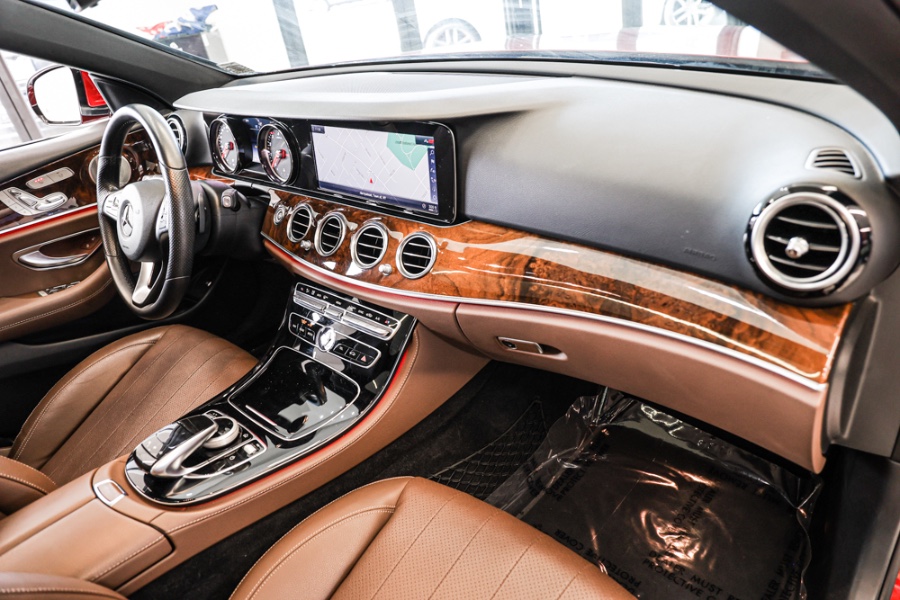 Used Mercedes-Benz E-Class E 300 4MATIC Sedan 2018 | 26 Motors Long Island. ELMONT, New York Used Mercedes-Benz E-Class E 300 4MATIC Sedan 2018 | 26 Motors Long Island. ELMONT, New York