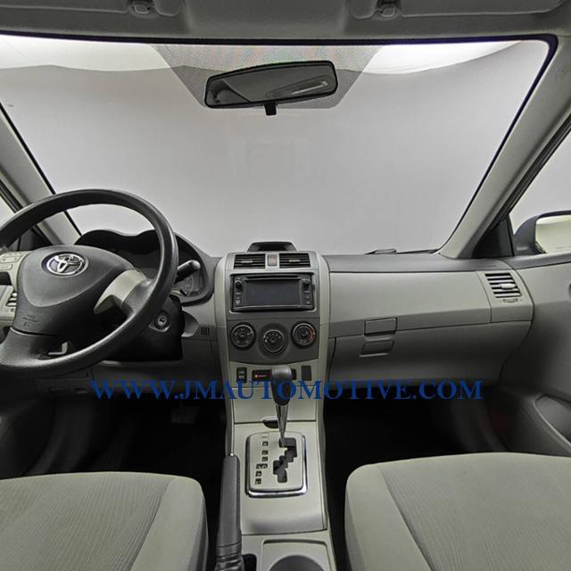 2013 Toyota Corolla 4dr Sdn Auto LE, available for sale in Naugatuck, Connecticut | J&M Automotive Sls&Svc LLC. Naugatuck, Connecticut 2013 Toyota Corolla 4dr Sdn Auto LE, available for sale in Naugatuck, Connecticut | J&M Automotive Sls&Svc LLC. Naugatuck, Connecticut