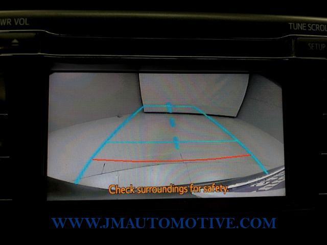 Used Toyota Rav4 AWD 4dr XLE 2013 | J&M Automotive Sls&Svc LLC. Naugatuck, Connecticut Used Toyota Rav4 AWD 4dr XLE 2013 | J&M Automotive Sls&Svc LLC. Naugatuck, Connecticut