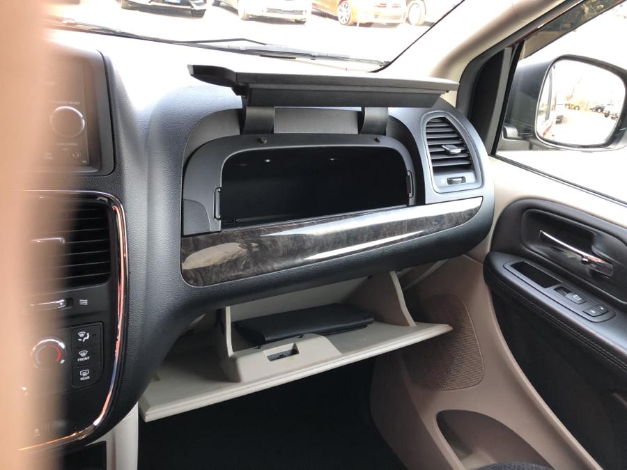 Used Dodge Grand Caravan 4dr Wgn Mainstreet 2011 | National Auto Brokers, Inc.. Waterbury, Connecticut Used Dodge Grand Caravan 4dr Wgn Mainstreet 2011 | National Auto Brokers, Inc.. Waterbury, Connecticut