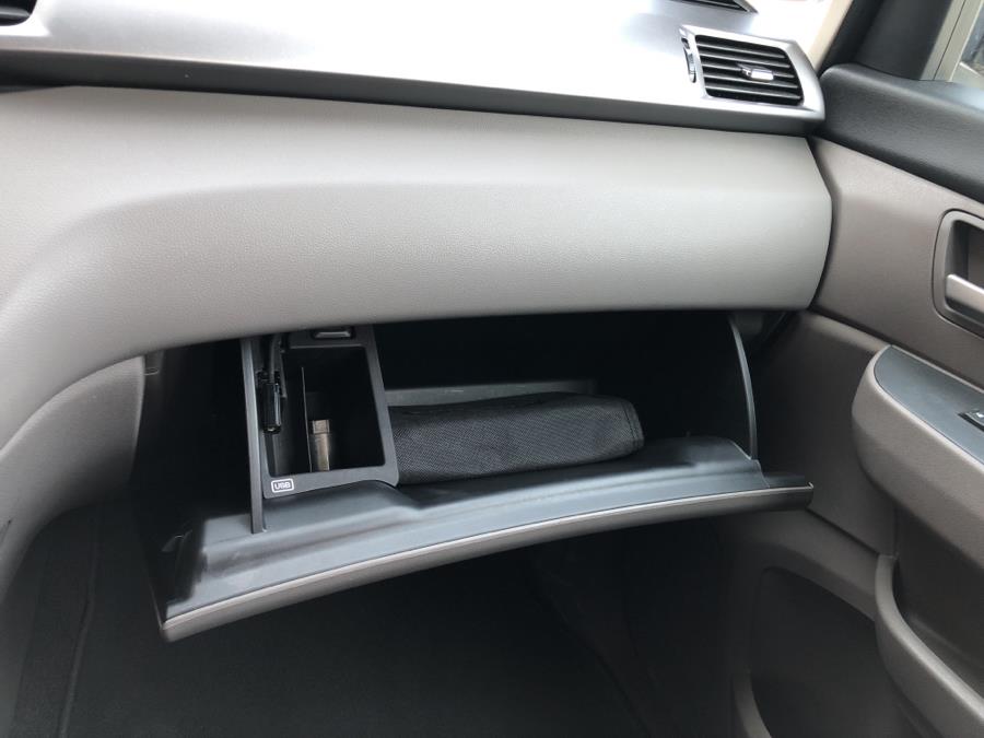 2013 Honda Odyssey 5dr EX-L, available for sale in Waterbury, Connecticut | National Auto Brokers, Inc.. Waterbury, Connecticut 2013 Honda Odyssey 5dr EX-L, available for sale in Waterbury, Connecticut | National Auto Brokers, Inc.. Waterbury, Connecticut