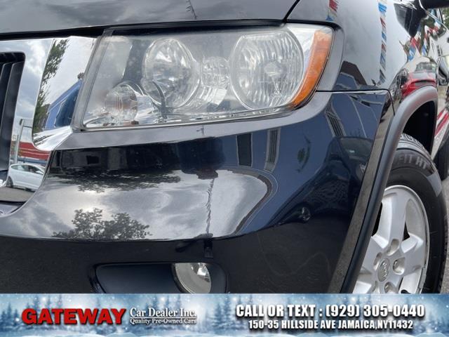 2013 Jeep Grand Cherokee 4WD 4dr Laredo, available for sale in Jamaica, New York | Gateway Car Dealer Inc. Jamaica, New York 2013 Jeep Grand Cherokee 4WD 4dr Laredo, available for sale in Jamaica, New York | Gateway Car Dealer Inc. Jamaica, New York
