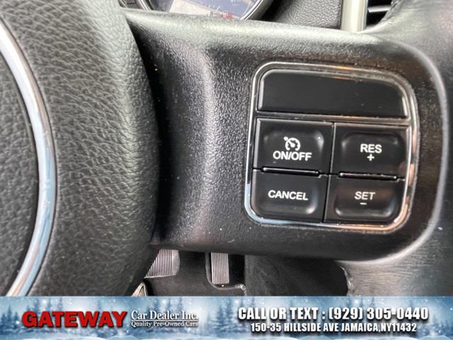 2013 Jeep Grand Cherokee 4WD 4dr Laredo, available for sale in Jamaica, New York | Gateway Car Dealer Inc. Jamaica, New York 2013 Jeep Grand Cherokee 4WD 4dr Laredo, available for sale in Jamaica, New York | Gateway Car Dealer Inc. Jamaica, New York