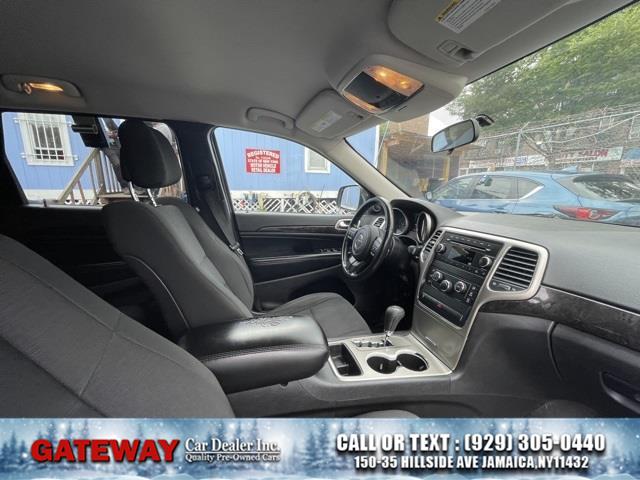 2013 Jeep Grand Cherokee 4WD 4dr Laredo, available for sale in Jamaica, New York | Gateway Car Dealer Inc. Jamaica, New York 2013 Jeep Grand Cherokee 4WD 4dr Laredo, available for sale in Jamaica, New York | Gateway Car Dealer Inc. Jamaica, New York