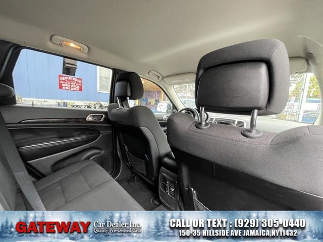 2013 Jeep Grand Cherokee 4WD 4dr Laredo, available for sale in Jamaica, New York | Gateway Car Dealer Inc. Jamaica, New York 2013 Jeep Grand Cherokee 4WD 4dr Laredo, available for sale in Jamaica, New York | Gateway Car Dealer Inc. Jamaica, New York