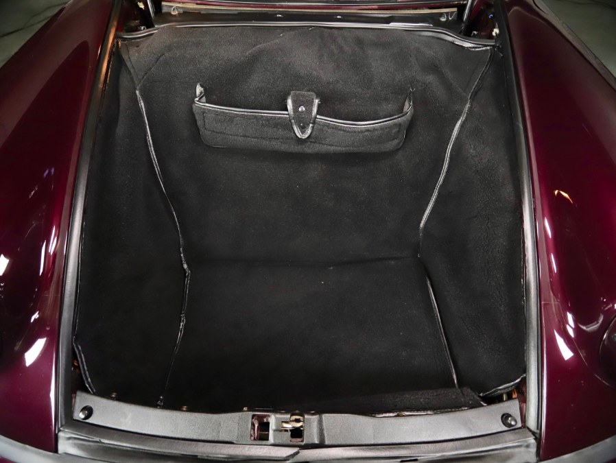 Used Porsche 911 Carrera 2dr Coupe 4 1991 | Meccanic Shop North Inc. North Salem, New York Used Porsche 911 Carrera 2dr Coupe 4 1991 | Meccanic Shop North Inc. North Salem, New York