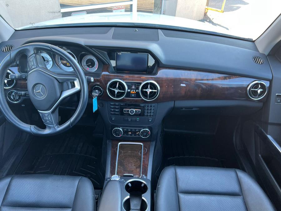 2014 Mercedes-Benz GLK-Class 4MATIC 4dr GLK350, available for sale in Raynham, Massachusetts | J & A Auto Center. Raynham, Massachusetts 2014 Mercedes-Benz GLK-Class 4MATIC 4dr GLK350, available for sale in Raynham, Massachusetts | J & A Auto Center. Raynham, Massachusetts