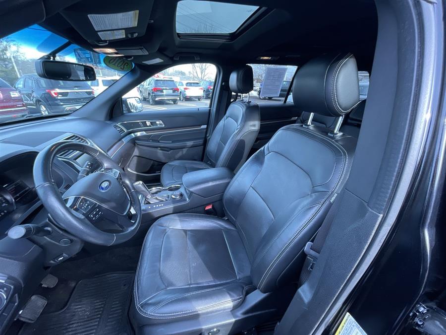 Used Ford Explorer 4WD 4dr Limited 2016 | Wiz Leasing Inc. Stratford, Connecticut Used Ford Explorer 4WD 4dr Limited 2016 | Wiz Leasing Inc. Stratford, Connecticut