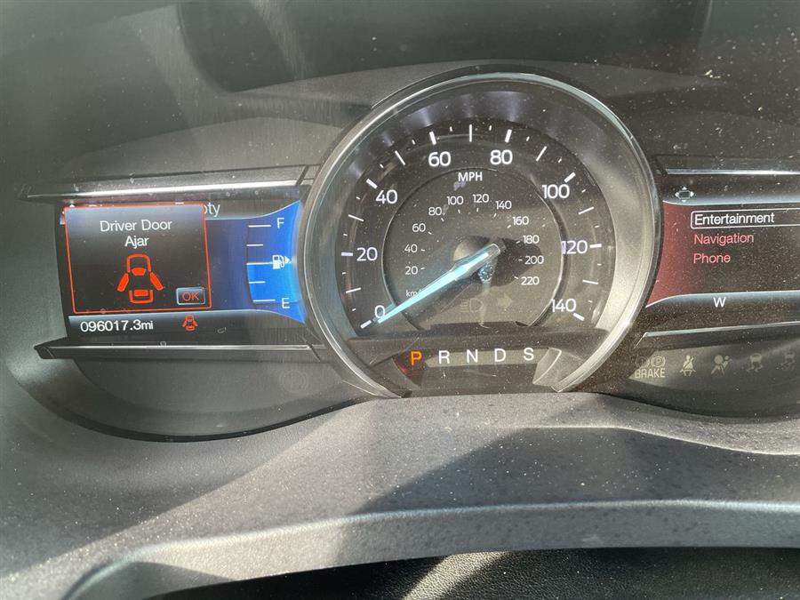 Used Ford Explorer 4WD 4dr Limited 2016 | Wiz Leasing Inc. Stratford, Connecticut Used Ford Explorer 4WD 4dr Limited 2016 | Wiz Leasing Inc. Stratford, Connecticut