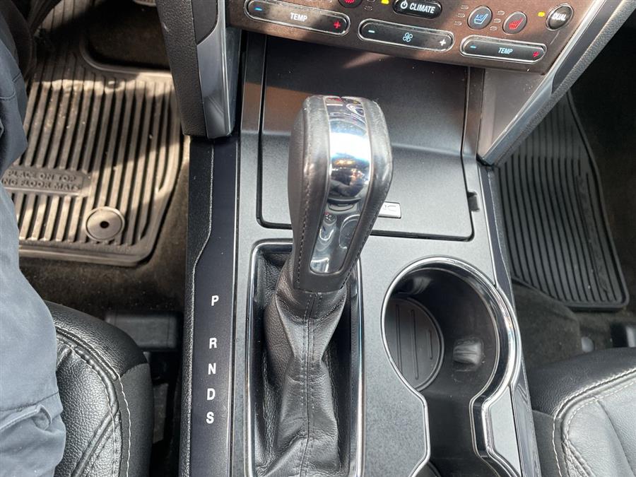 Used Ford Explorer 4WD 4dr Limited 2016 | Wiz Leasing Inc. Stratford, Connecticut Used Ford Explorer 4WD 4dr Limited 2016 | Wiz Leasing Inc. Stratford, Connecticut