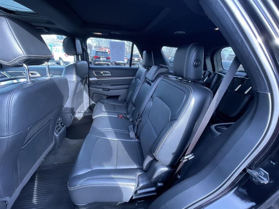 Used Ford Explorer 4WD 4dr Limited 2016 | Wiz Leasing Inc. Stratford, Connecticut Used Ford Explorer 4WD 4dr Limited 2016 | Wiz Leasing Inc. Stratford, Connecticut