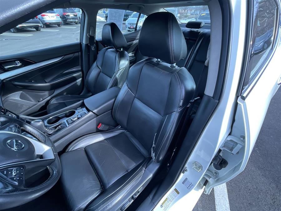 Used Nissan Maxima 4dr Sdn 3.5 SL 2016 | Wiz Leasing Inc. Stratford, Connecticut Used Nissan Maxima 4dr Sdn 3.5 SL 2016 | Wiz Leasing Inc. Stratford, Connecticut