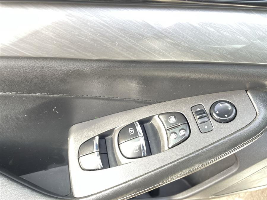 Used Nissan Maxima 4dr Sdn 3.5 SL 2016 | Wiz Leasing Inc. Stratford, Connecticut Used Nissan Maxima 4dr Sdn 3.5 SL 2016 | Wiz Leasing Inc. Stratford, Connecticut