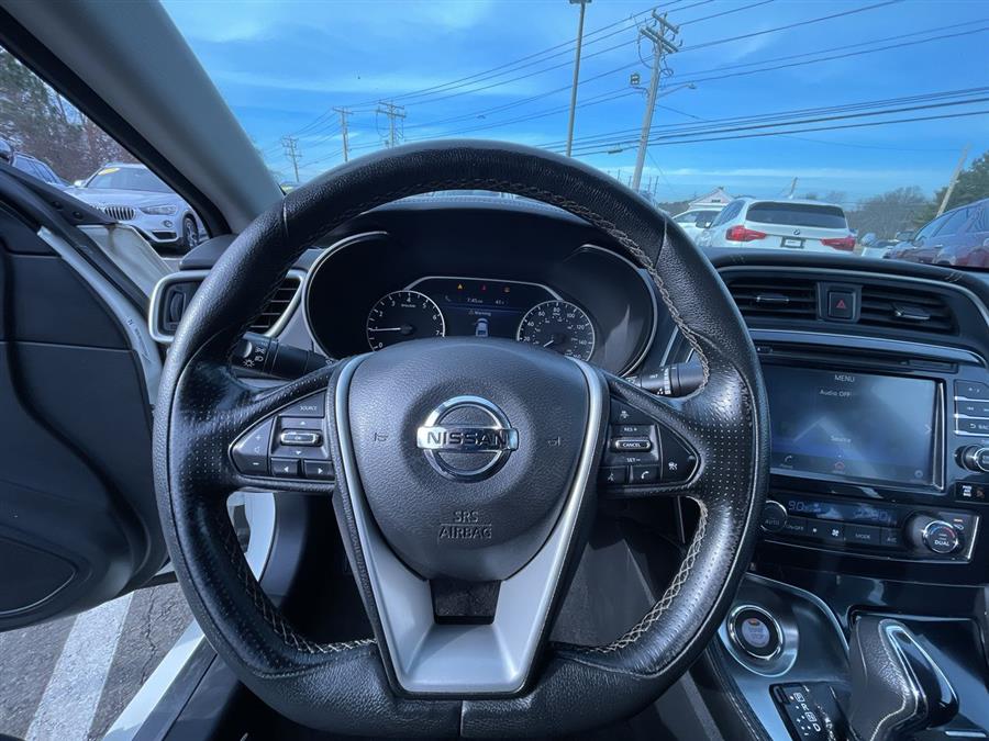 Used Nissan Maxima 4dr Sdn 3.5 SL 2016 | Wiz Leasing Inc. Stratford, Connecticut Used Nissan Maxima 4dr Sdn 3.5 SL 2016 | Wiz Leasing Inc. Stratford, Connecticut