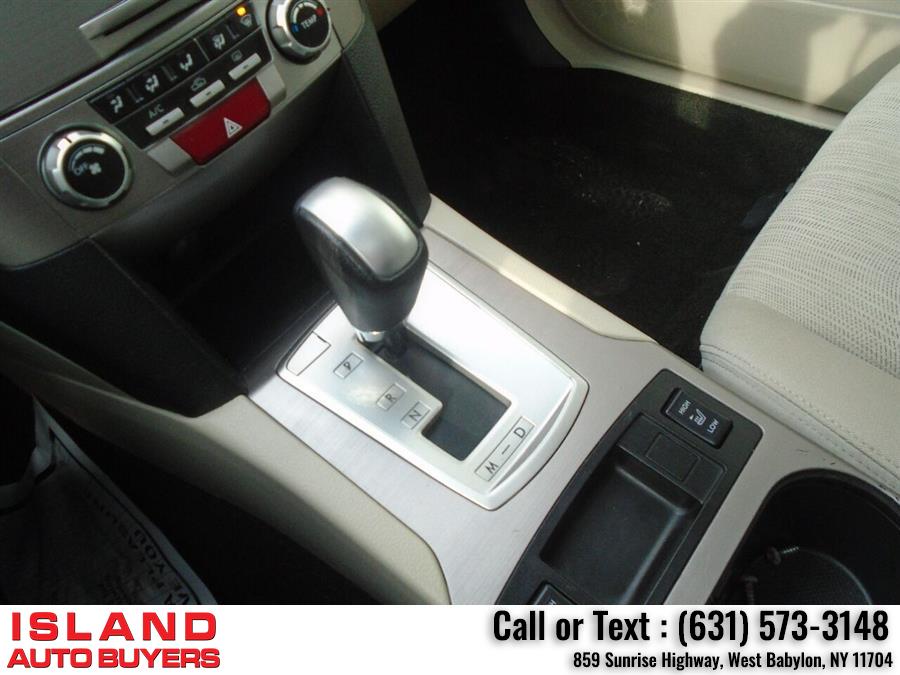 Used Subaru Outback 2.5i Premium AWD 4dr Wagon CVT 2013 | Island Auto Buyers. West Babylon, New York Used Subaru Outback 2.5i Premium AWD 4dr Wagon CVT 2013 | Island Auto Buyers. West Babylon, New York
