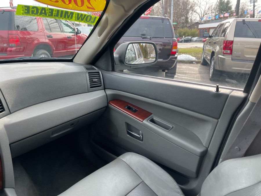 2005 Jeep Grand Cherokee 4dr Limited 4WD, available for sale in Huntington Station, New York | My Auto Inc.. Huntington Station, New York 2005 Jeep Grand Cherokee 4dr Limited 4WD, available for sale in Huntington Station, New York | My Auto Inc.. Huntington Station, New York
