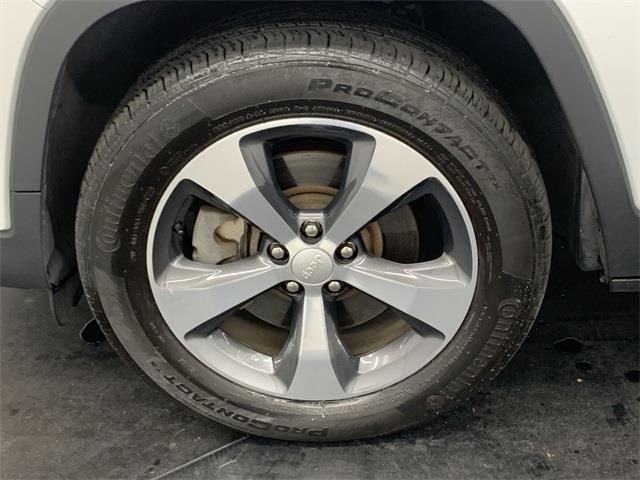Used Jeep Cherokee Limited 2019 | Eastchester Motor Cars. Bronx, New York Used Jeep Cherokee Limited 2019 | Eastchester Motor Cars. Bronx, New York