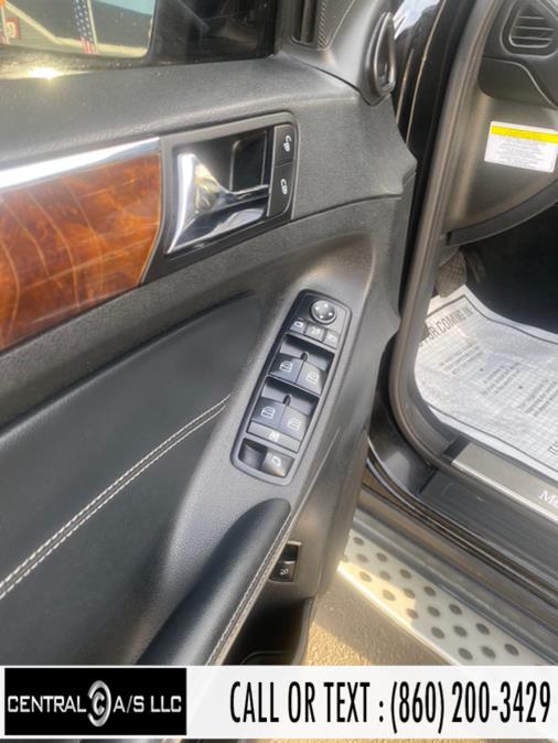 2011 Mercedes-Benz GL-Class 4MATIC 4dr GL 550, available for sale in East Windsor, Connecticut | Central A/S LLC. East Windsor, Connecticut 2011 Mercedes-Benz GL-Class 4MATIC 4dr GL 550, available for sale in East Windsor, Connecticut | Central A/S LLC. East Windsor, Connecticut