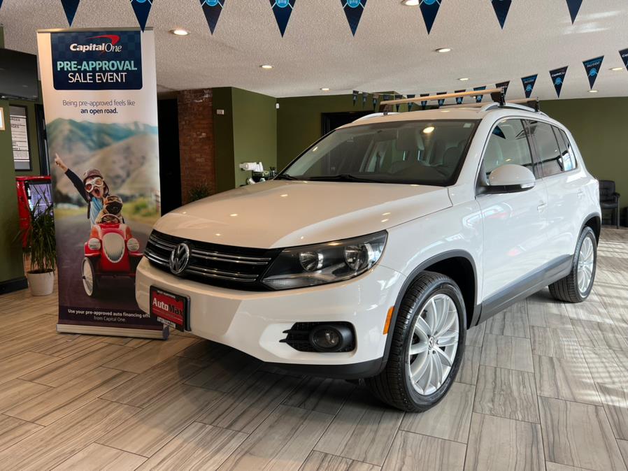 Used Volkswagen Tiguan 4WD 4dr Auto SE w/Sunroof & Nav 2012 | AutoMax. West Hartford, Connecticut