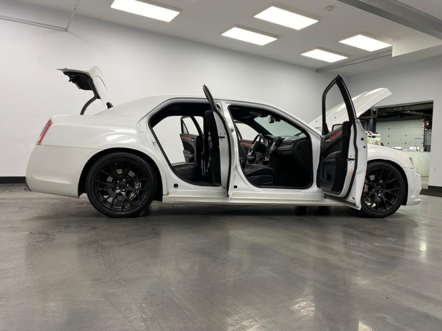 Used Chrysler 300 4dr Sdn V8 SRT8 RWD 2012 | M Auto Group. Elizabeth, New Jersey Used Chrysler 300 4dr Sdn V8 SRT8 RWD 2012 | M Auto Group. Elizabeth, New Jersey