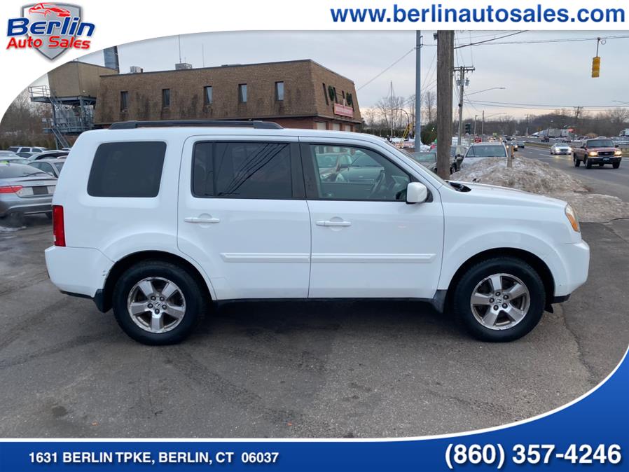 2009 Honda Pilot 4WD 4dr EX-L, available for sale in Berlin, Connecticut | Berlin Auto Sales LLC. Berlin, Connecticut 2009 Honda Pilot 4WD 4dr EX-L, available for sale in Berlin, Connecticut | Berlin Auto Sales LLC. Berlin, Connecticut